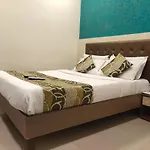 Hotel Golden Nest Popular Residency