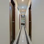 Oyo 82580 Taj Residency Lodging And Boarding