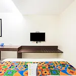 Fabhotel Regal International