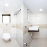 Oyo 23478 Kamran Residency Mumbai