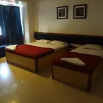 Hotel Ashwin 2*