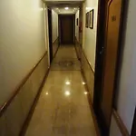Hotel Ashwin 2*