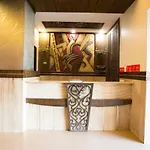 Hotel Oyo 23478 Kamran Residency