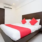Hotel Oyo 23478 Kamran Residency Mumbai