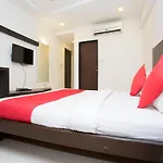 Hotel Oyo 23478 Kamran Residency 3*