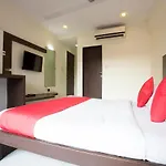 Oyo 23478 Kamran Residency Hotel 3*
