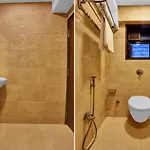 Hotel Oyo Flagship 83355 Om Sai Mumbai