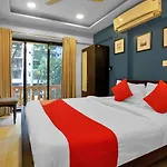 Oyo Flagship 83355 Om Sai 3* Mumbai