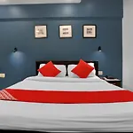 Hotel Oyo Flagship 83355 Om Sai
