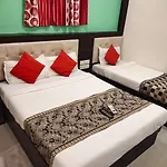 Hotel Golden Galaxy