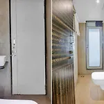 Oyo Flagship 83475 Starlight Mumbai