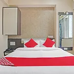Oyo Flagship 83475 Starlight Hotel Mumbai
