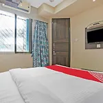 Hotel Oyo Flagship 83475 Starlight