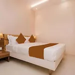 Hotel Heritage Hotel 2*