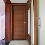 Oyo 85290 Milona Service Hotel