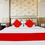 Oyo 85290 Milona Service Hotel 3*