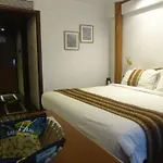 Hotel Midtown Pritam