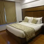 Hotel Midtown Pritam 3*