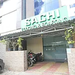 Oyo 85835 Hotel Saachi