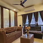 Apartment Osi Bkc Kurla West *