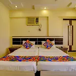 Collection O 81162 Whitefield Hotel