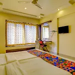 Collection O 81162 Whitefield Hotel