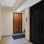 Treebo Trend Aishwarya Comfort Stay Hotel 3*