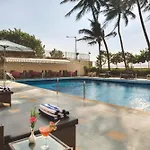 Ramada Plaza by Wyndham Palm Grove