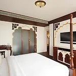 Novotel Mumbai Juhu Beach