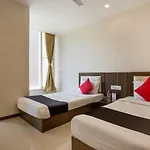 Capital O 35557 Aura Hotel Mumbai