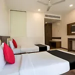 Capital O 35557 Aura Mumbai