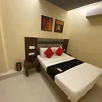 Regal International - Near International Airport Andheri East Hotel 3*