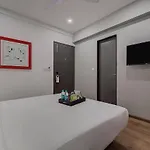Unicontinental 4*
