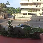 Seaview Bandra W Nr Taj Indian Women Only Homestay *