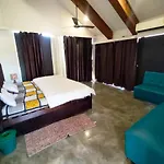 Royal Palms Guest House