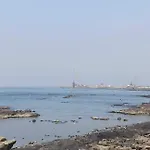 Homestay Seaview Bandra W Nr Taj Indian Women Only