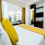 Hotel Aura - Near Malad Link Road 3*