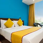 Aura - Near Malad Link Road 3* Mumbai
