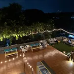 Locomo Hostel Og - Stay Work Eat