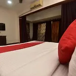 Hotel Oyo 19160 Dev Shelter 3*