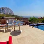 Royal Palms Holiday Villas