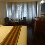 Hotel Midtown Pritam 3*