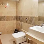 Emerald Near T2 International Airport Hotel Mumbai
