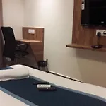 Shine Hospitality Palace Hotel Mumbai