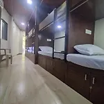 Hostel Dc Dormitory Asalpha Metro