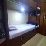 Dc Dormitory Asalpha Metro Hostel *