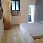 2Rk Apartment In Bandra West