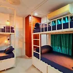 Rostel Live Hostel