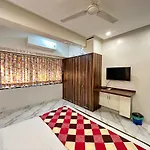 Hotel Welcome Home Service Apartments - Bandra Mumbai