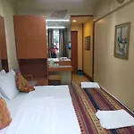 Empire Hotel